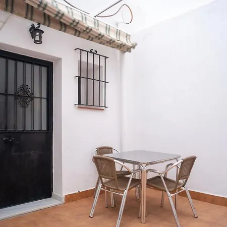 Apartamento Con Patio En El Centro Del Pueblo アパート *